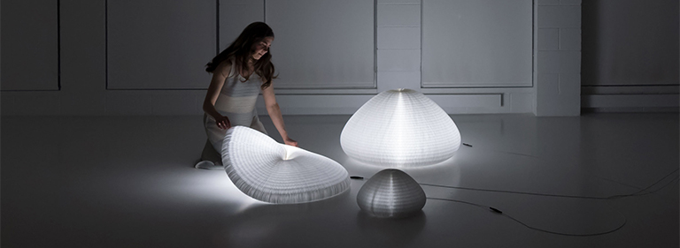 urchin light is a shape shifting paper lamp. this biomorphic lighting morphs through and endless series of forms.