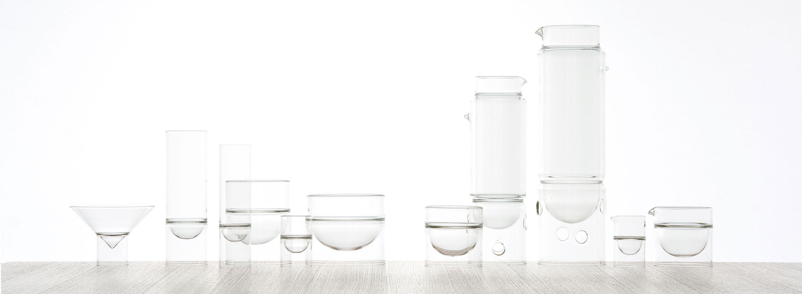 float Glassware - Modern Floating Glassware Designs