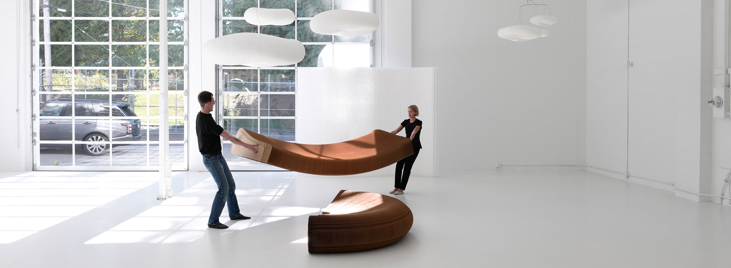 Stretchy paper furniture, setting up the molo softseating lounger.