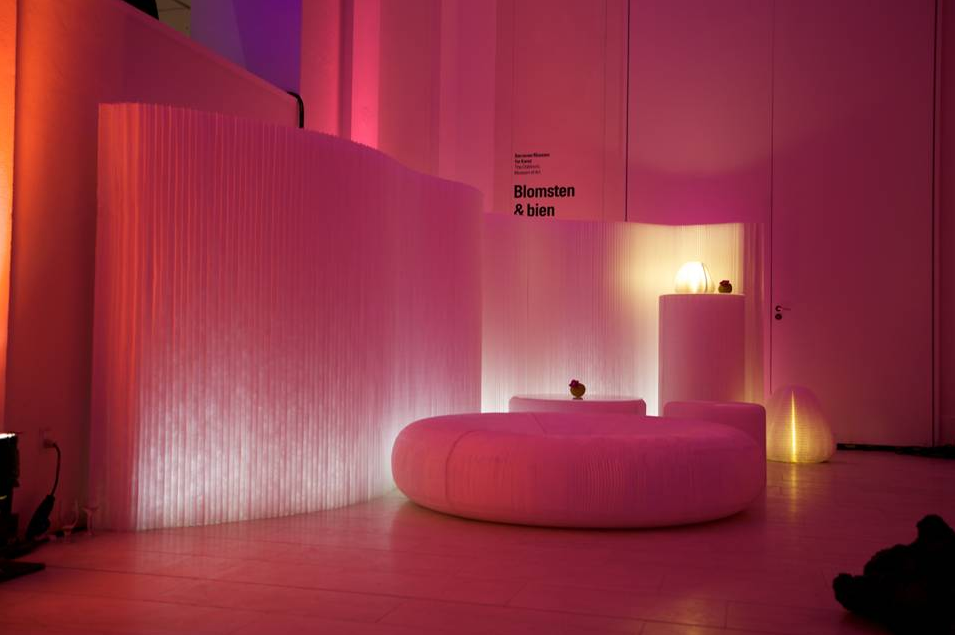 molo white textile softwalls and softseating lounger at the Deutsche Bank Event at National Gallery of Denmark