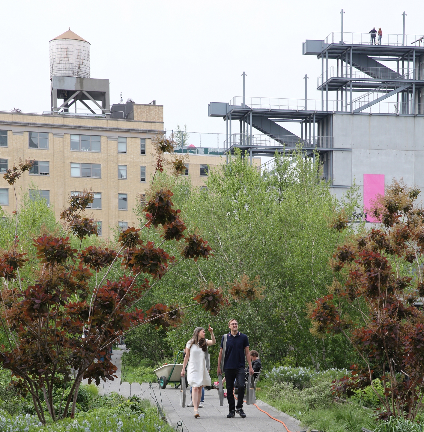 the molo team walking along the Chelsea High Line, with the Whitney Museum of American Art a reassuring presence on the horizon