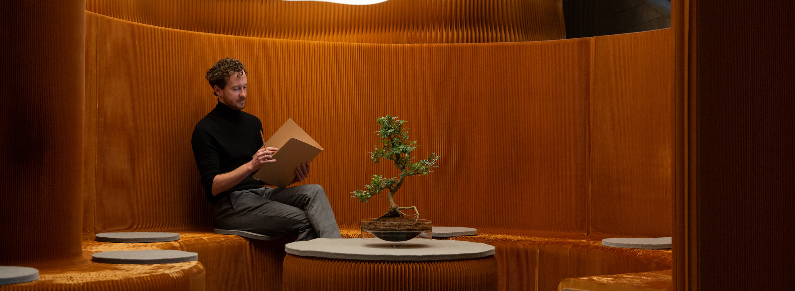 privacy in an open-plan office environment - molo