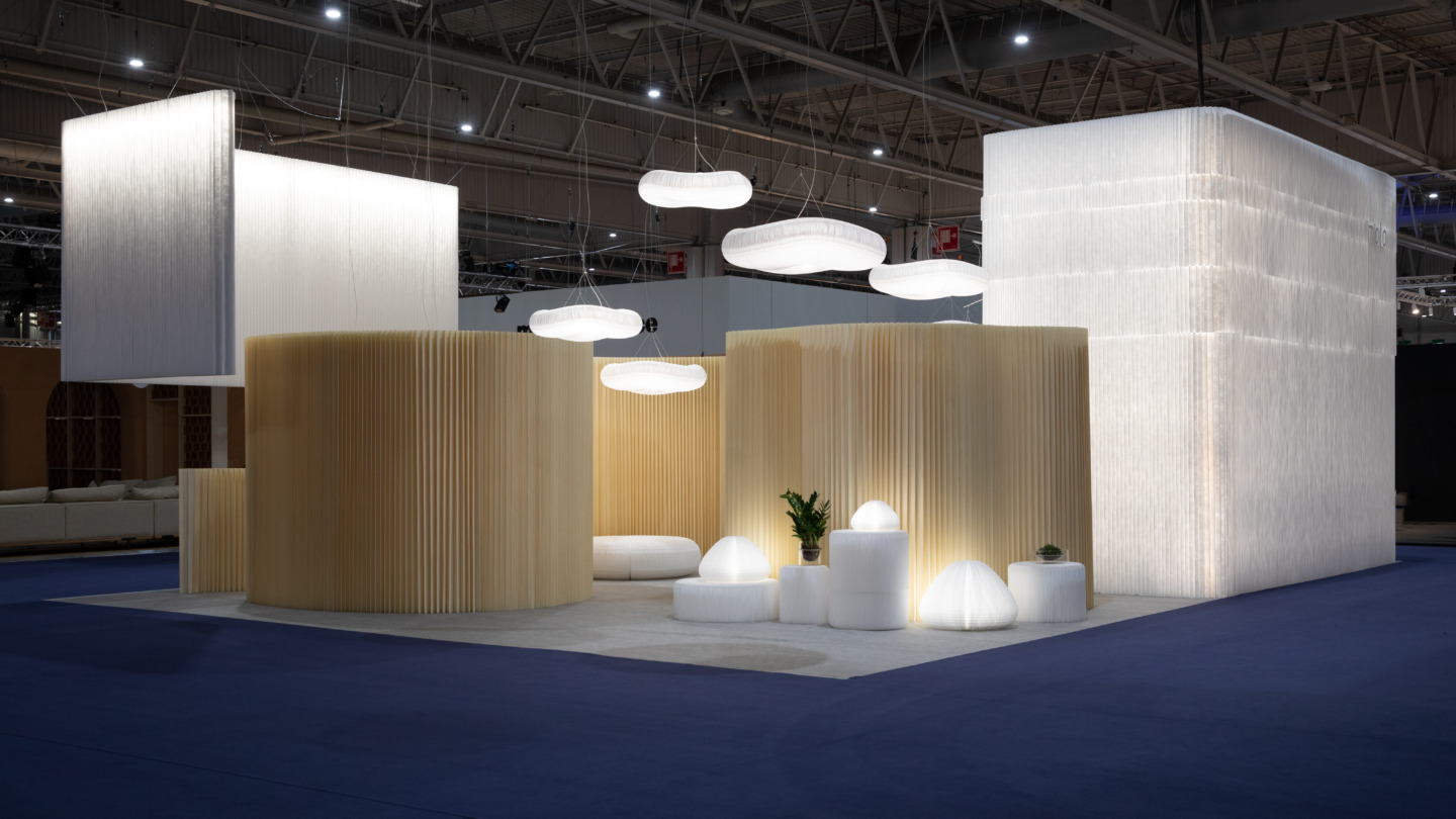 wood softwall - suspended softwall luminaire - cloud light - molo - M&O 2023 - 13
