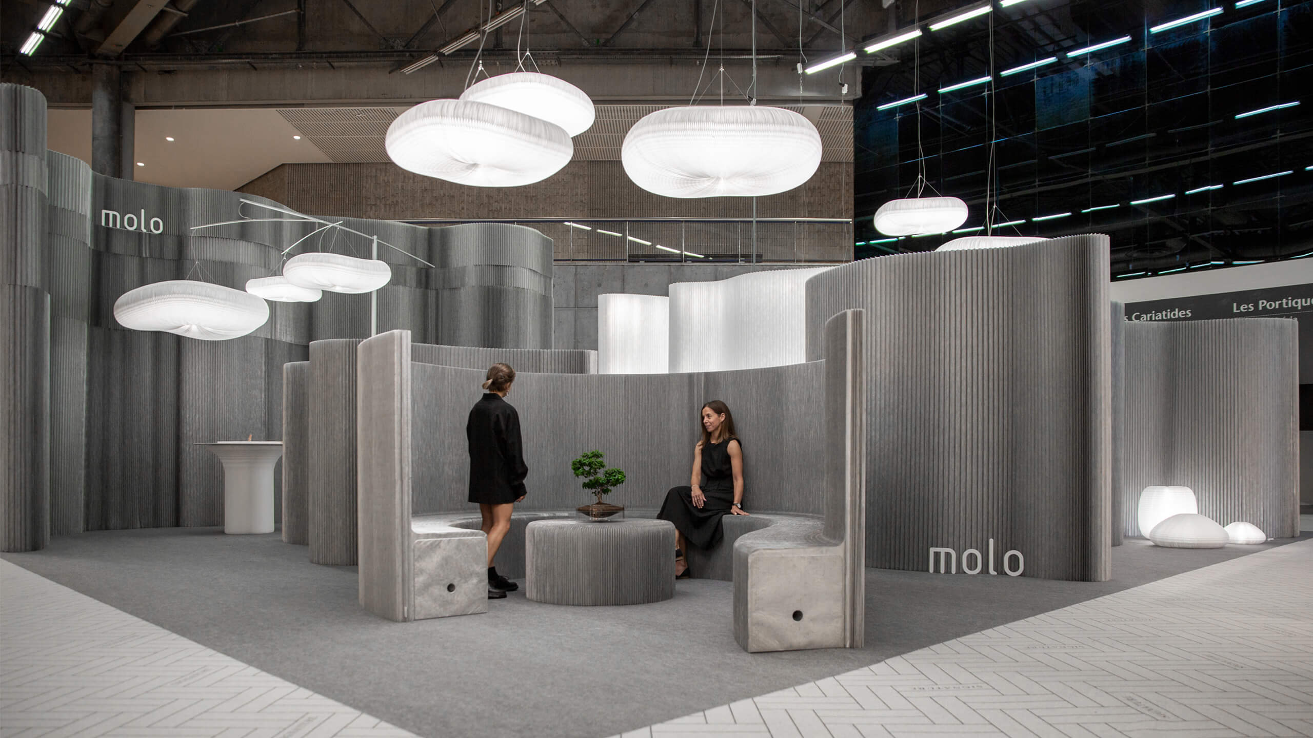aluminum-textile-wall-partitions-by-molo
