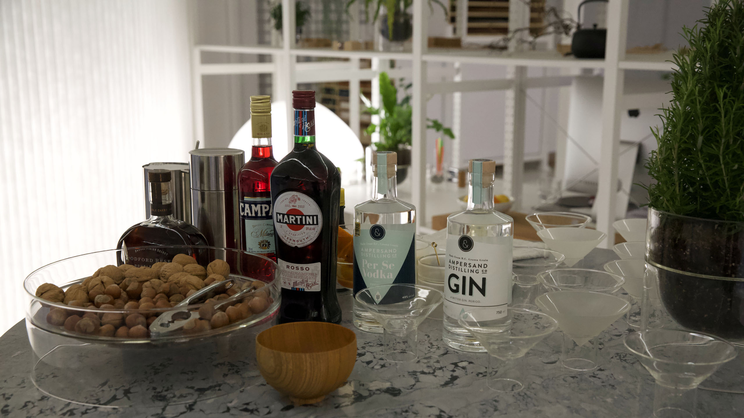 christmas room dividers and glassware