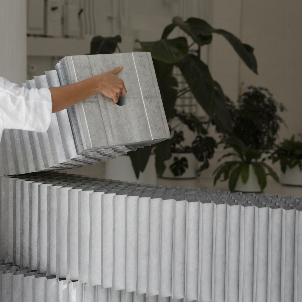 05_softblock_aluminum_textile_Stephanie_Forsythe_Todd_MacAllen_molo_997x997_desktop